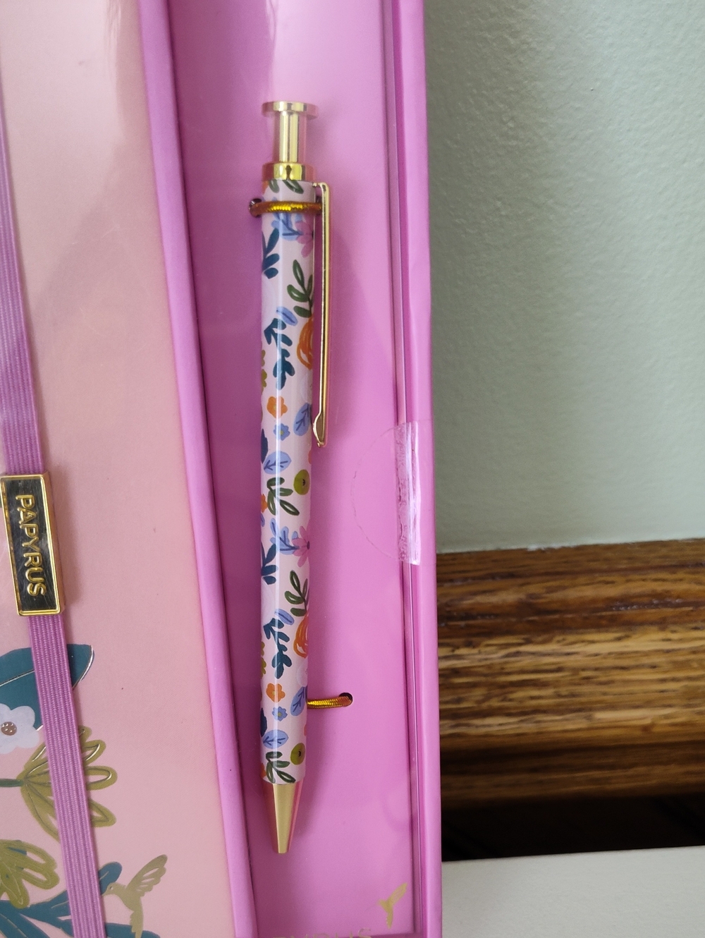 Papyrus Floral Pink Notebook and Pen Set - Pink - Picture 2 of 4